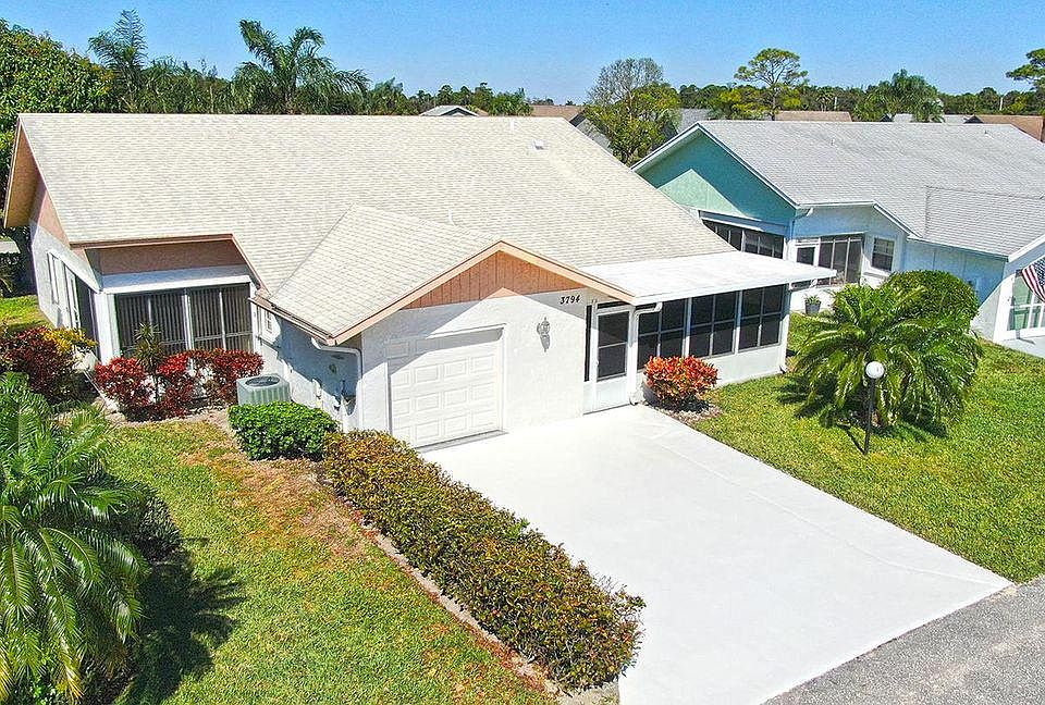 1st image of 3794 Rowena Cir
