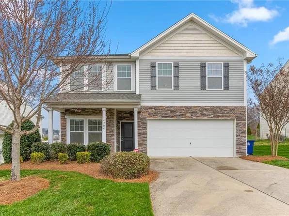 4304 Wedge Dr, Pfafftown, NC 27040