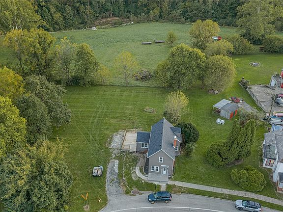 3rd image of 5767 Storms Creek Rd