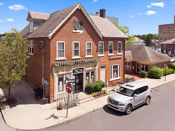 2nd image of 1336-1342 Chelsea Ave #1