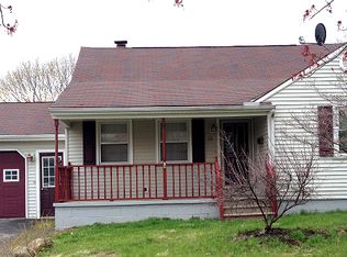 28 Regent St, Campbell, OH