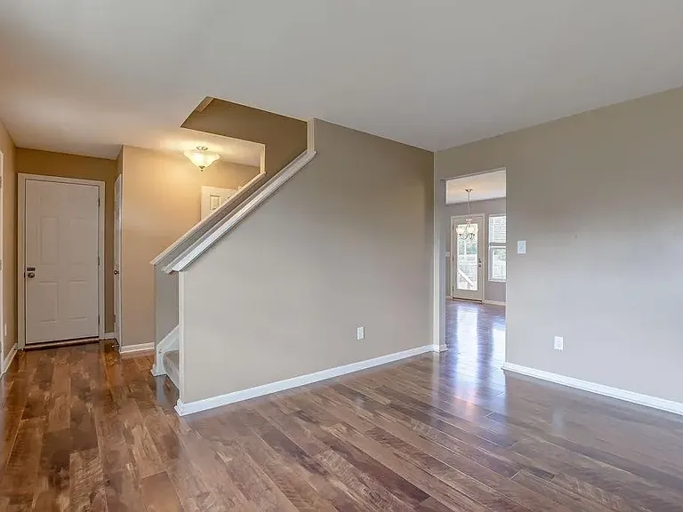 54 Shady Pines Ave — Photo 3