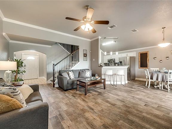 3rd image of 1325 Marie Ln