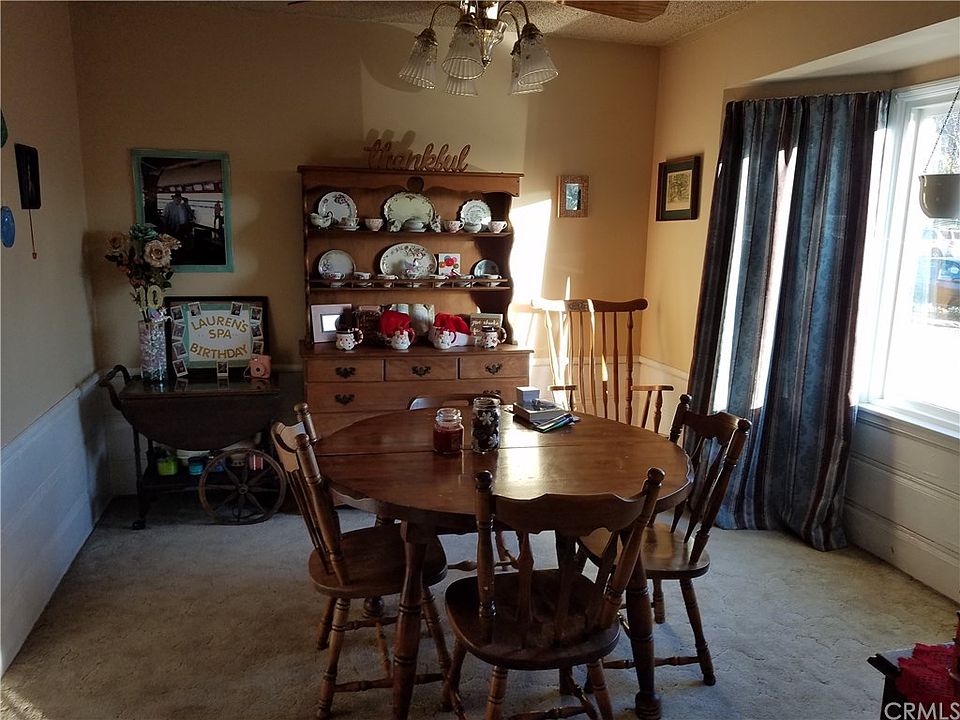 2nd image of 10435 La Tuna Canyon Rd