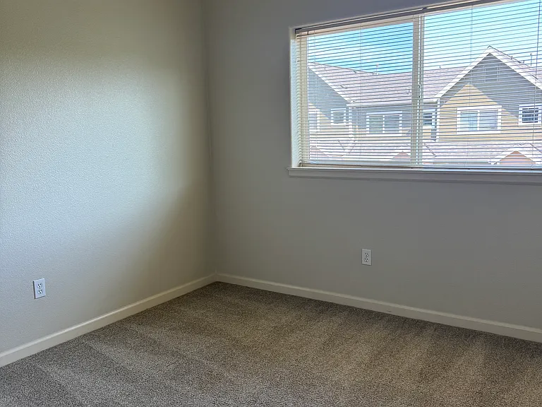 19074 Quinn Ct — Photo 13