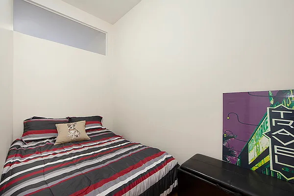 Rented by R New York | media 16