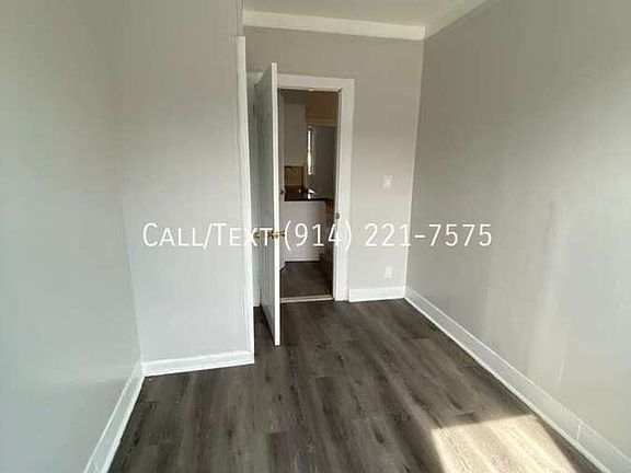 4th image of 80 Linden St