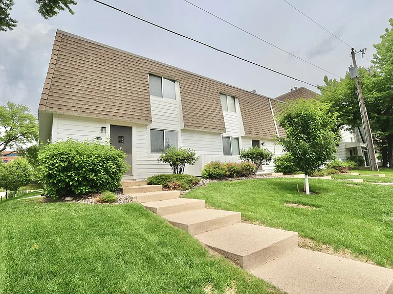 Cottages of Edina — Photo 29