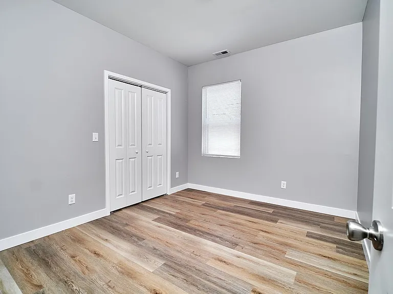 415 N Dequincy St — Photo 45