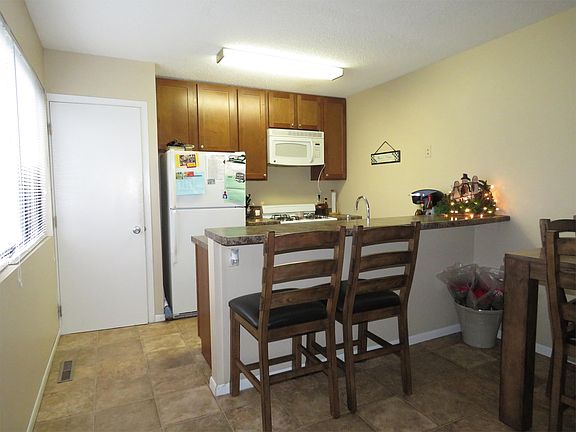 2nd image of 6400 84th Ct N