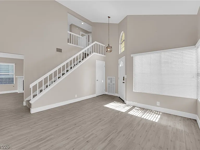 7727 Scoby Ct — Photo 16