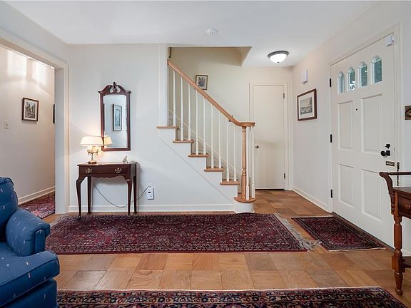 4th image of 9 Kendon Dr