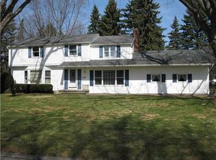 148 Hillary Ln, Penfield, NY 14526