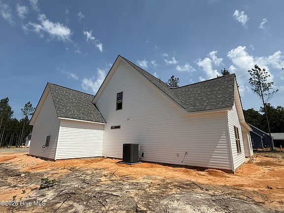 5th image of 215 Whispering Ridge Lot 3