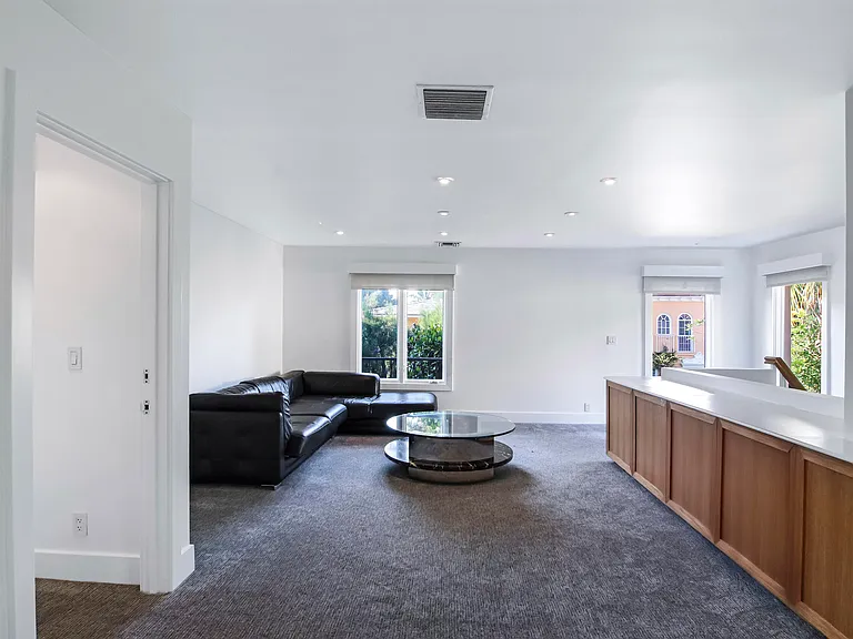 222 Park Ave — Photo 16