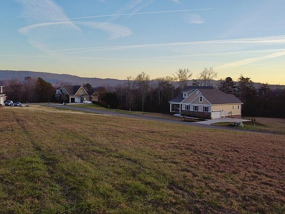 5th image of 10 Berkley Ct Lot 10