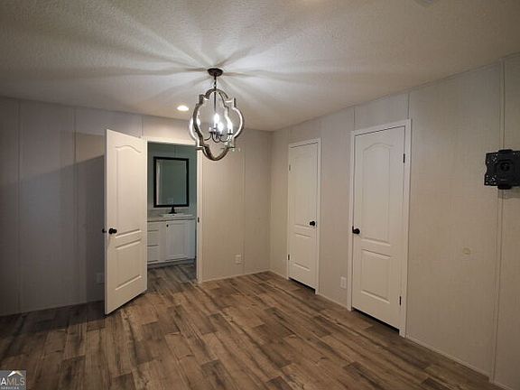 5th image of 600 Sanderling Rd