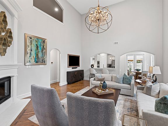5th image of 4426 Saint Andrews Blvd