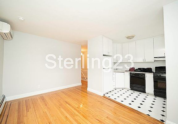 3rd image of 20-62 26th St #4F