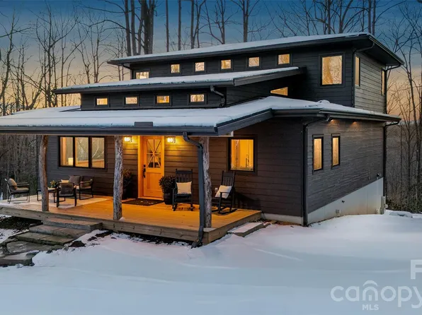 584 Springbrook Ln, Brevard, NC 28712