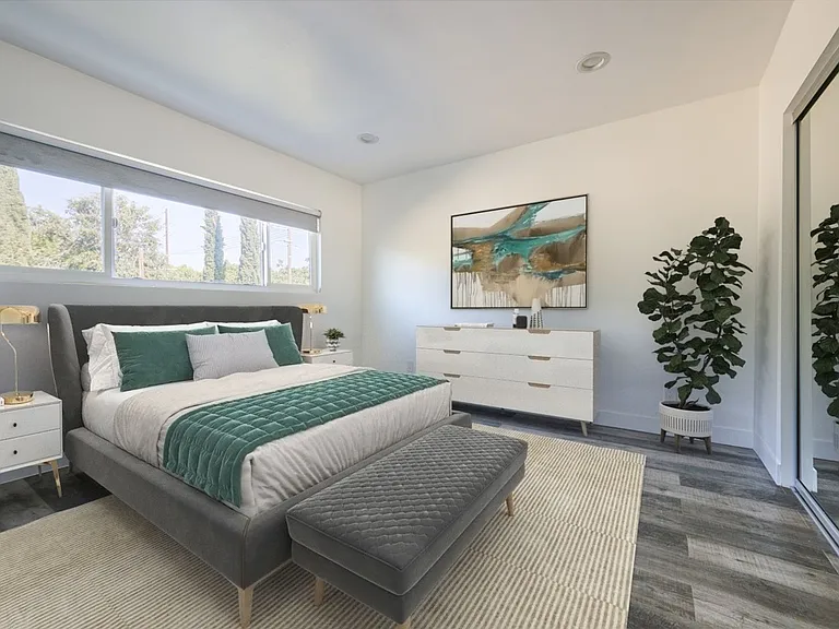 1333 W 36th Pl — Photo 28