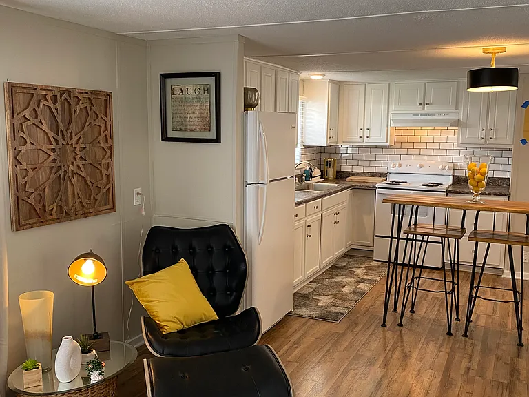 Great room Area ( Lazy Boy Relaxing)