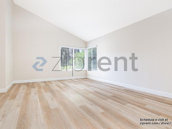 2nd image of 13434 Entreken Ave