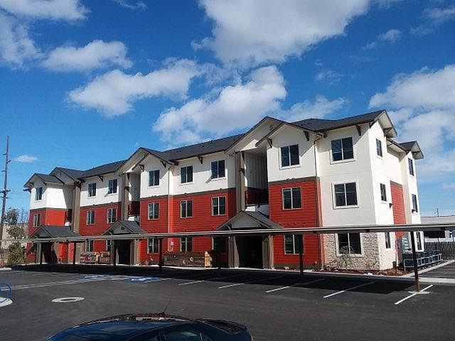 1st image of 337 W Orchard Ave