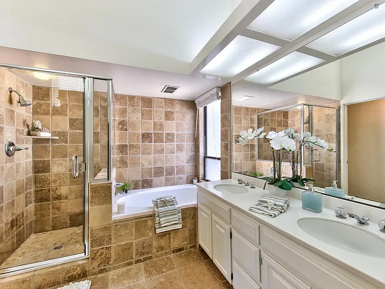 28096 Barn Way — Photo 4