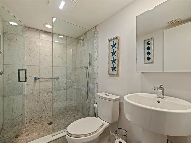 7650 Bayshore Dr #1005 — Photo 31