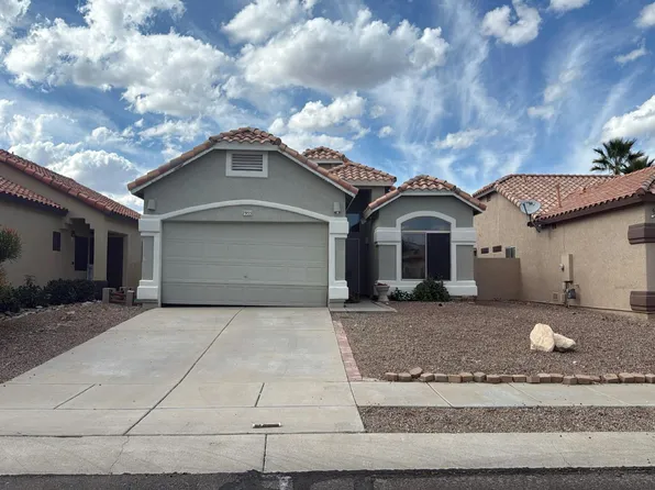 7955 N Panamint Dr, Tucson, AZ 85743