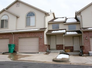 1176 E Holmes Creek Ln, Layton, UT 84041