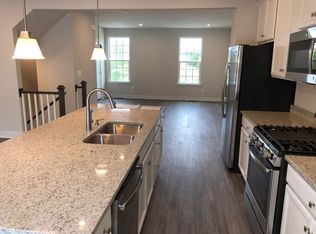 24578 Hutchinson Farm Dr, Sterling, VA 20166