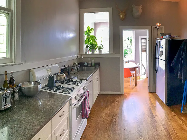 25-29 Dearborn St #25 — Photo 2