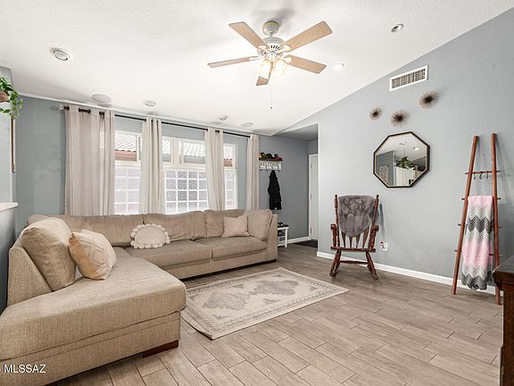 3rd image of 2349 S Arroyo Way