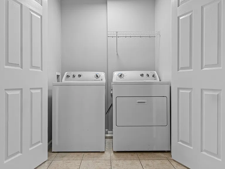 Pin Oak Villas Townhomes — Photo 14