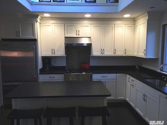 5th image of 4 Bay View Dr