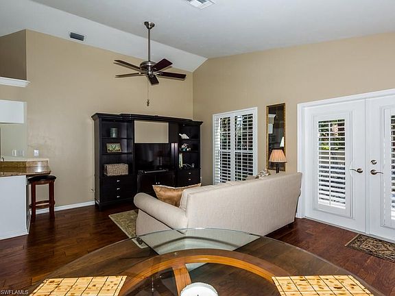 4th image of 3165 Carriage Cir