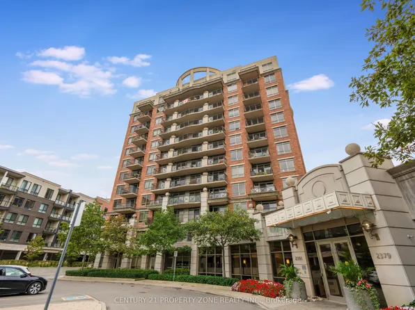 2391 Central Park Dr #303, Oakville, ON L6H 0E4