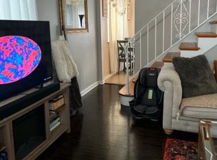 1324 Tinker Way, Glenview, IL 60025