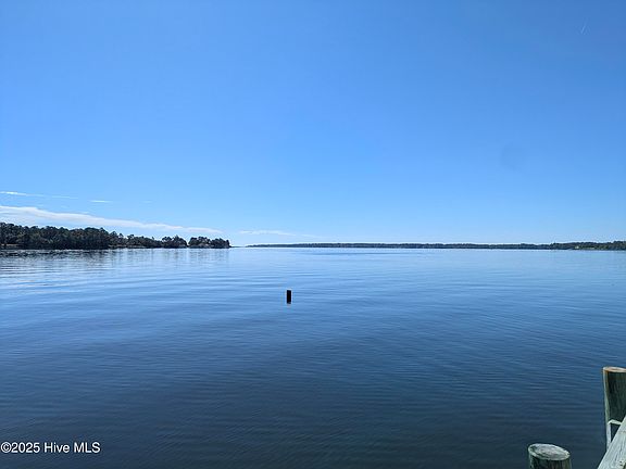 3rd image of 157 White Oak Bluff Road