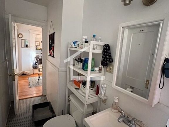 5th image of 22 Park Vale Ave #14