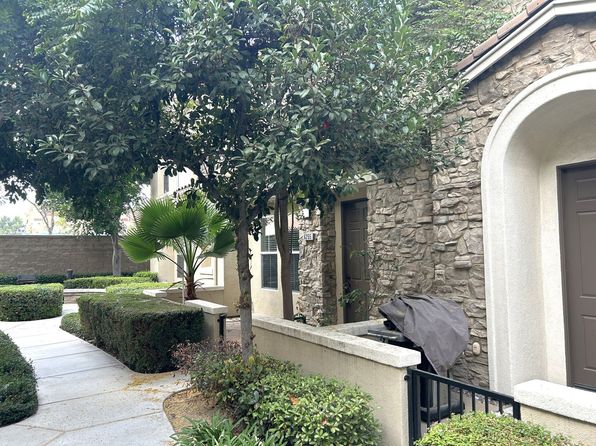 6255 Isidora Ln