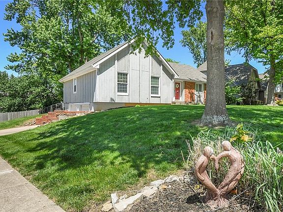 3rd image of 10941 Nieman Rd