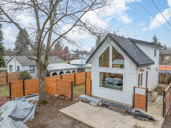 1046 N 15th St, Coeur D Alene, ID 83814