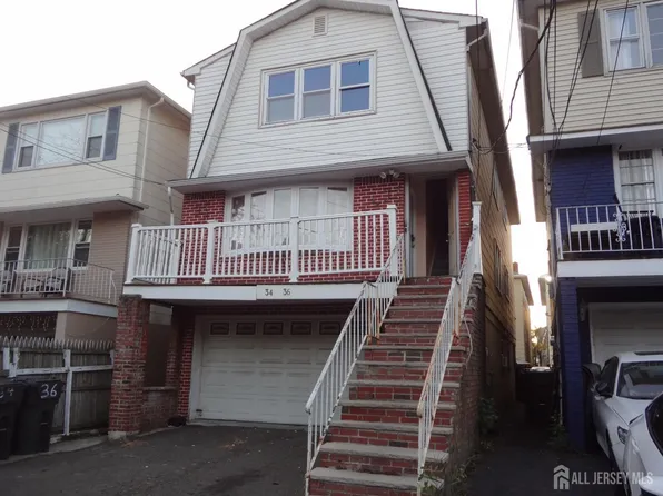 34 Dino Dr, Keasbey, NJ 08832