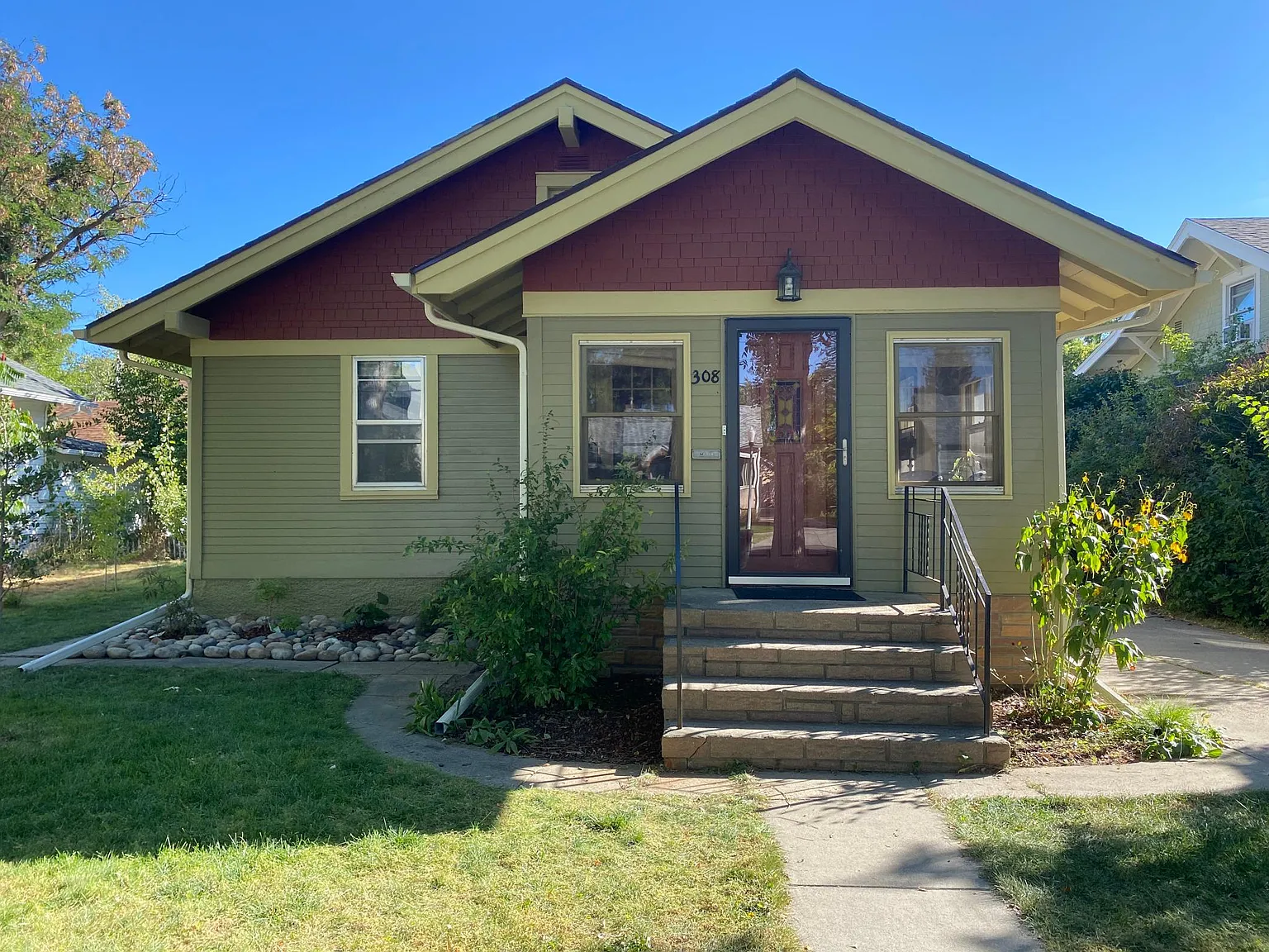 3 bed, 1338 sqft, $2,250 — Photo 1