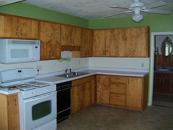 3rd image of 317 N Blackburn Ave