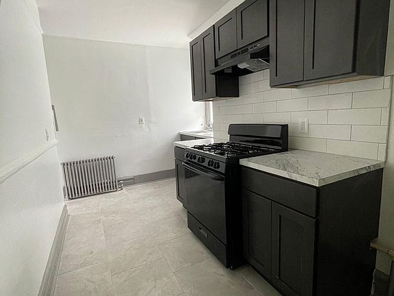 2nd image of 240 Sunset Ave #3