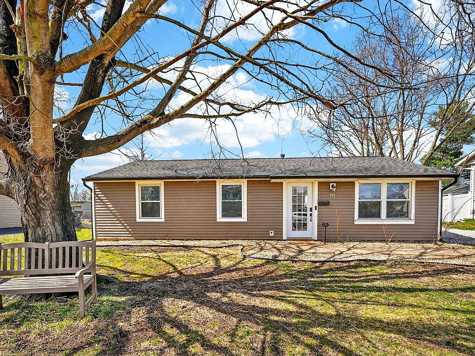 1st image of 371 Banbury Dr